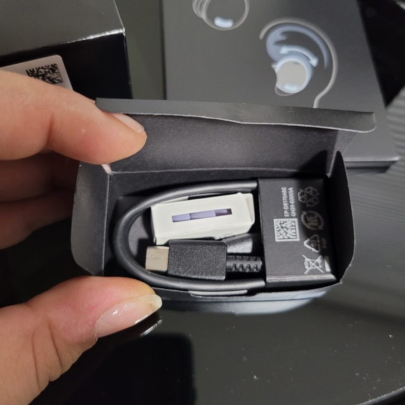 SOLD Samsung Galaxy Buds Pro - Phantom Violet - Picture 6 of 7